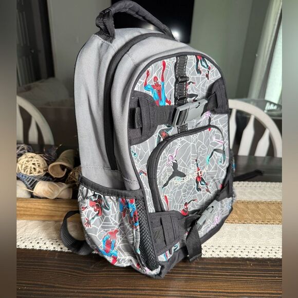 Pottery Barn Kids Sebastian Spidey & Friends Back Pack Lunch Box Set - Picture 3 of 11